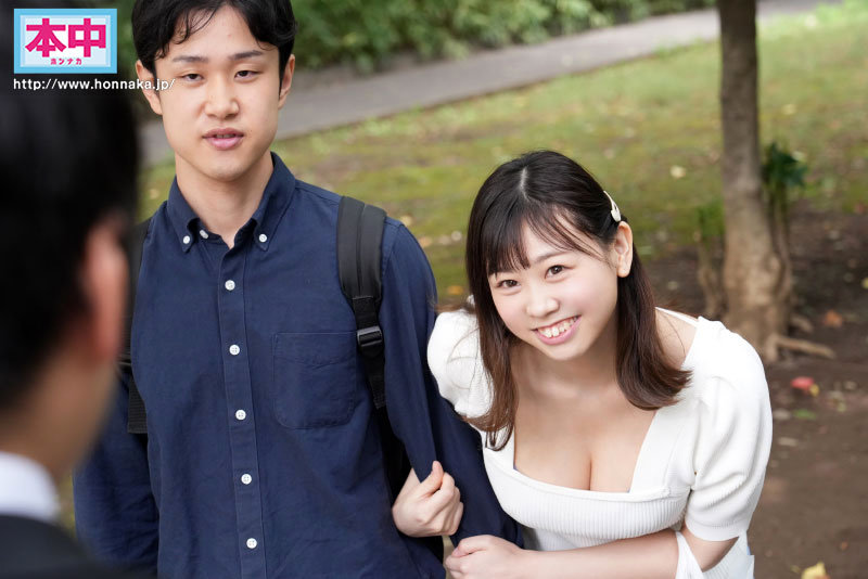 【本中】初めておっパブに行ったら…あの娘、友達の彼女に似てるかも!?着衣越ししか見たことなかった友達の彼女とまさかのおっパブで再会! Gカップおっぱい丸出し&ナマ本番中出しもOK!その後、友達の家でもこっそりおかわり中出しSEXしまくった!! 綾瀬こころ(hmn00344)(女優:綾瀬こころ(あやせこころ))
